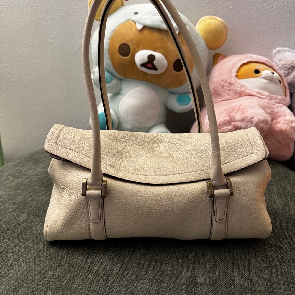 SOLD Ellen Tracy Leather Cream Colored Shoulder Bag
